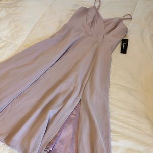 Lulu’s | NWT | Maribelle Lavender Surplice Midi Dress